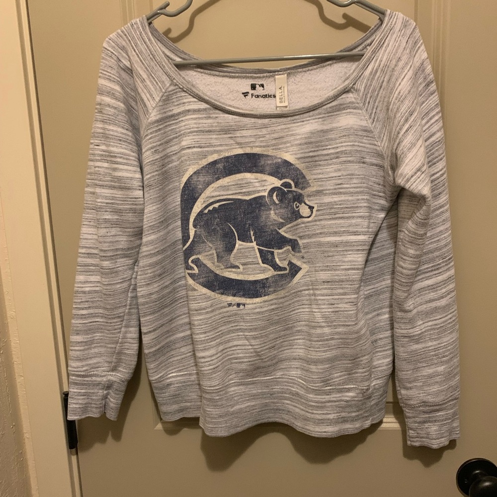 Off the shoulder chicago cubs sweatshirt